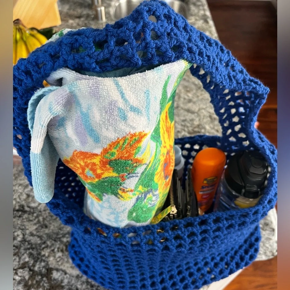 ☀️ Hand Crocheted Blue Boho Beach Tote ☀️ - Picture 6 of 12
